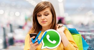 whastapp, women smartphone, wanita ponsel, smartphone whatsapp,Membaca Pesan WhatsApp