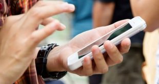 Cara Ampuh Mengatasi Layar Smartphone Yang Berkedip