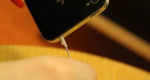 Cara Mudah Bersihkan Jack Audio,bersihkan lubang speaker,bersihkan lubang headset,hack smartphone