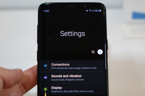 Fitur Baru Samsung Galaxy "Dark Mode”