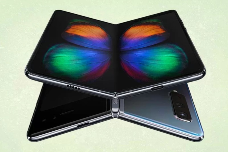 CEO Huawei Katakan Desain Samsung Galaxy Fold Buruk