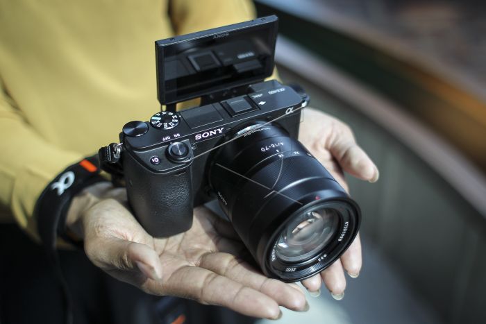 Spesifikasi dan Harga Sony Alpha 6400 LemOOt